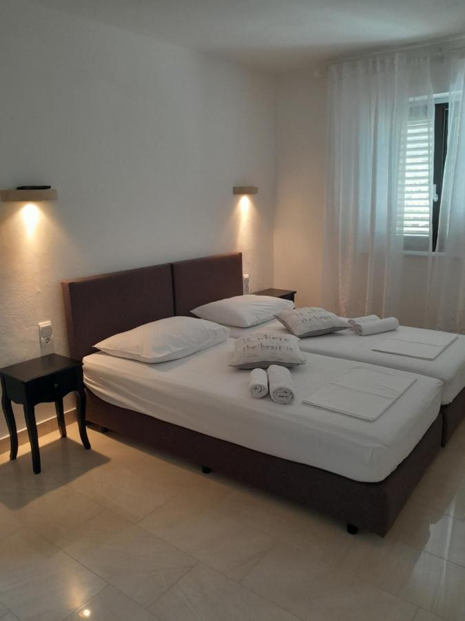 Apartments Blanka Zrnovo Exterior foto