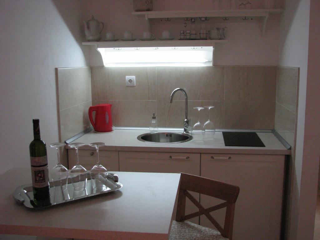 Apartments Blanka Zrnovo Quarto foto